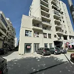 Isla's Luxurious Seaside 아파트 Durrës