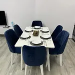 Isla's Luxurious Seaside 아파트 Durrës
