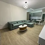 Isla's Luxurious Seaside 아파트 *