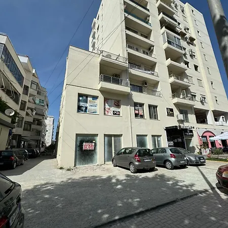 Isla's Luxurious Seaside Apartment Durres