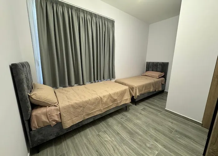 Isla's Luxurious Seaside Durrës